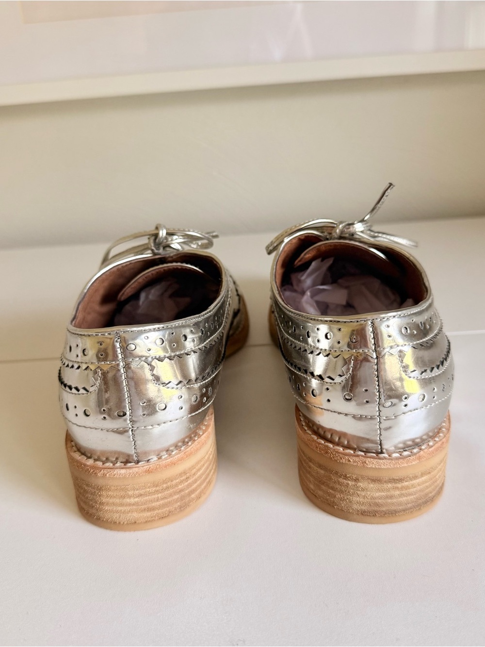 ✨ Jeff Campbell “Mirror” Silver Metallic Wingtip Oxford Shoes | Women’s Size 10 - Picture 4 of 7